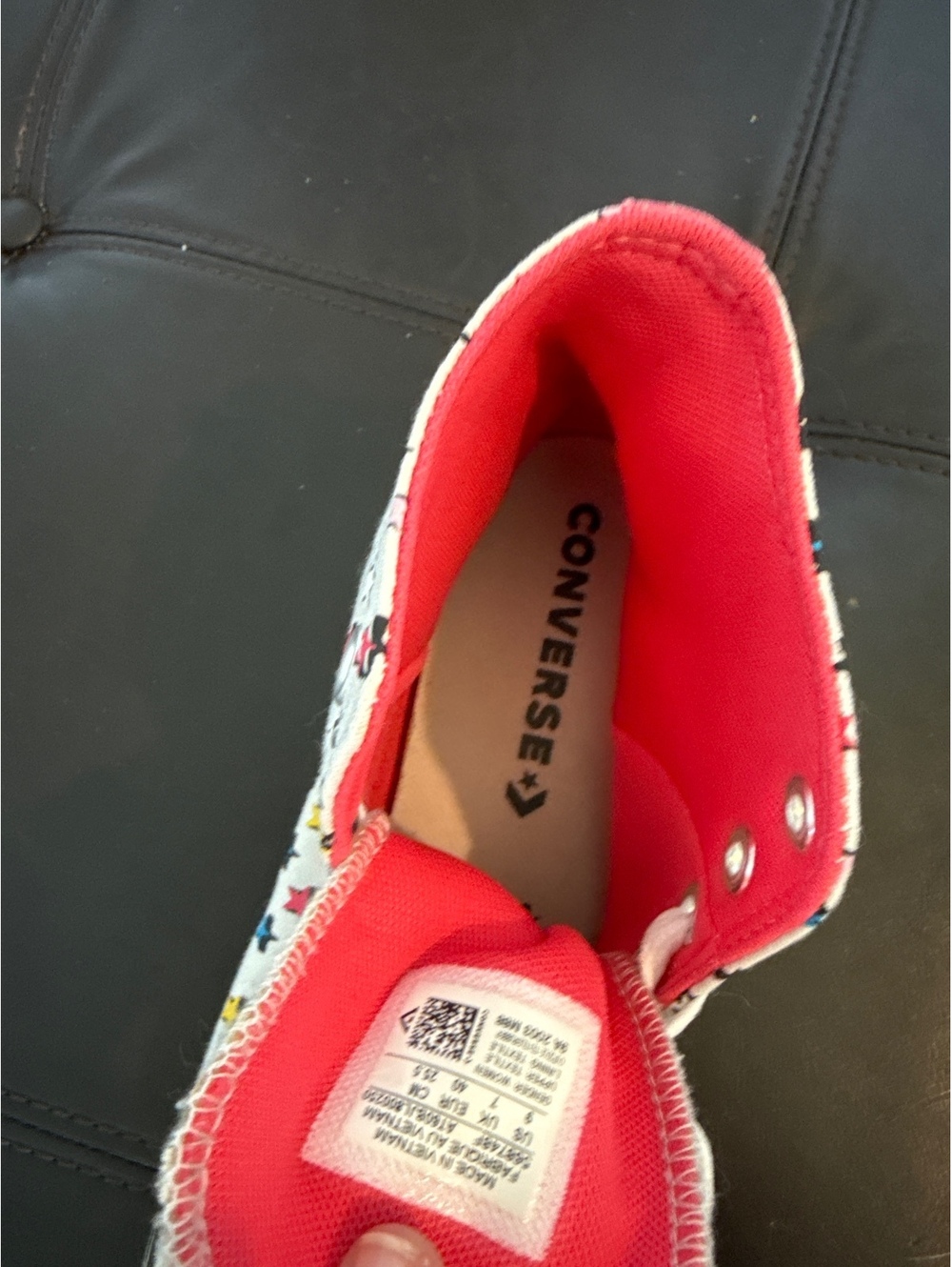 Converse Hightops Star Pattern - Picture 4 of 9